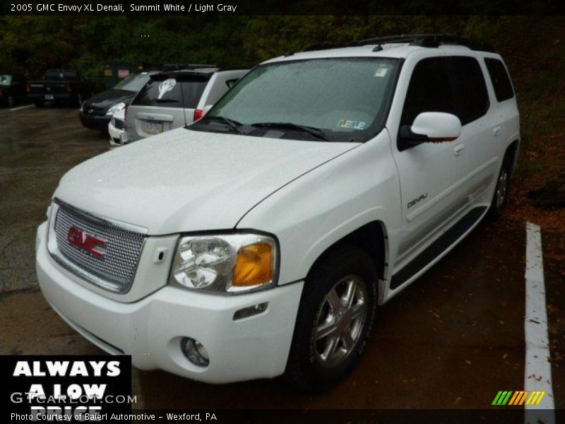 Summit White / Light Gray 2005 GMC Envoy XL Denali