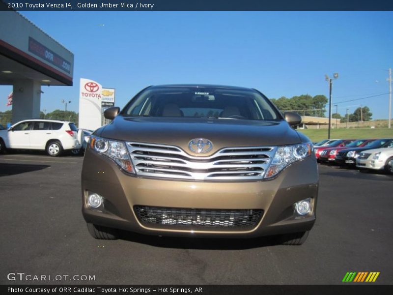 Golden Umber Mica / Ivory 2010 Toyota Venza I4