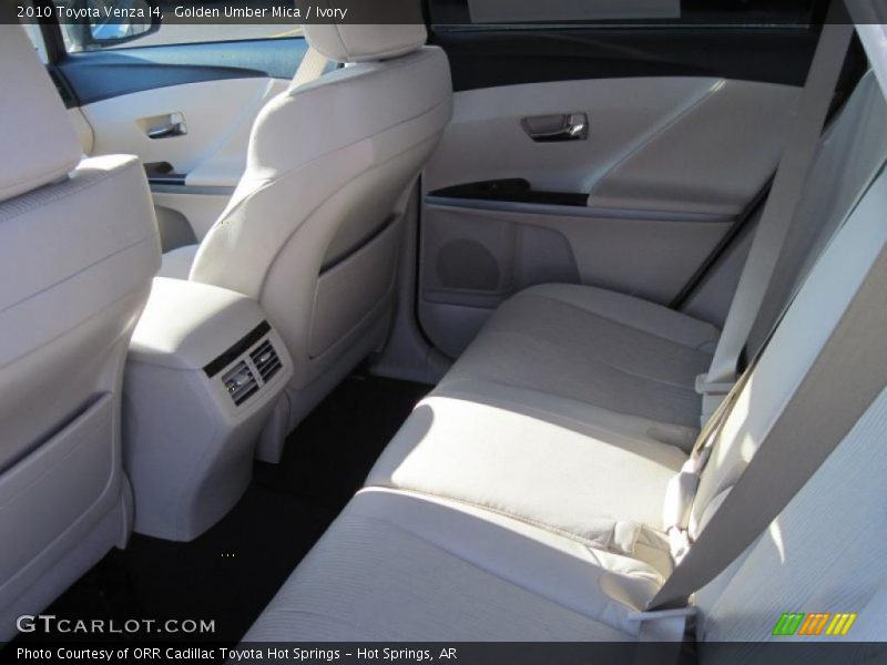 Golden Umber Mica / Ivory 2010 Toyota Venza I4