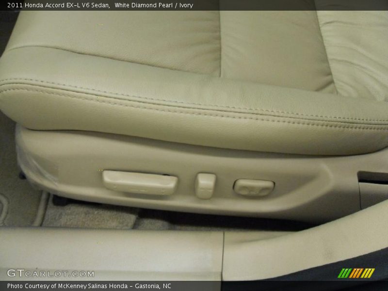 White Diamond Pearl / Ivory 2011 Honda Accord EX-L V6 Sedan