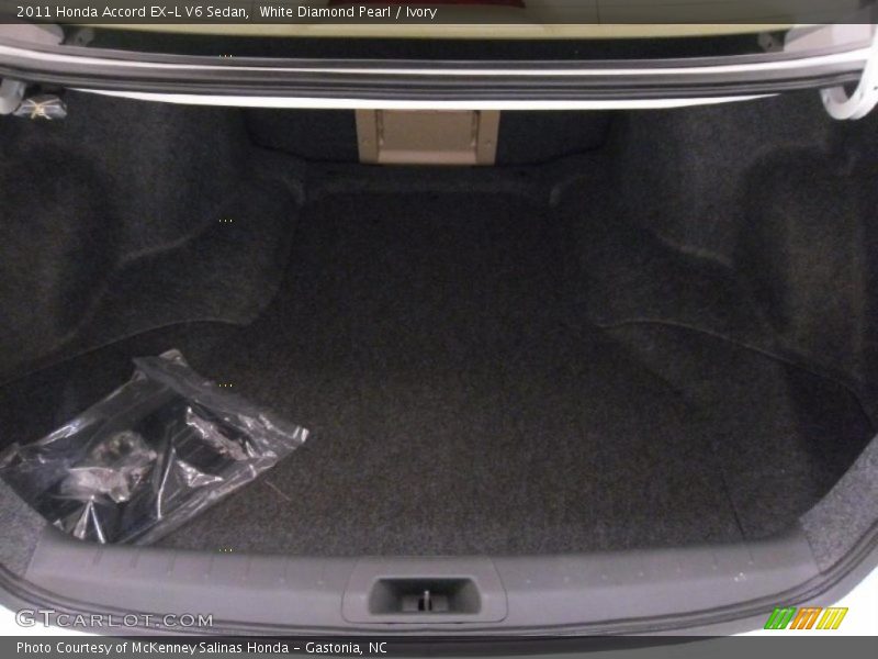White Diamond Pearl / Ivory 2011 Honda Accord EX-L V6 Sedan