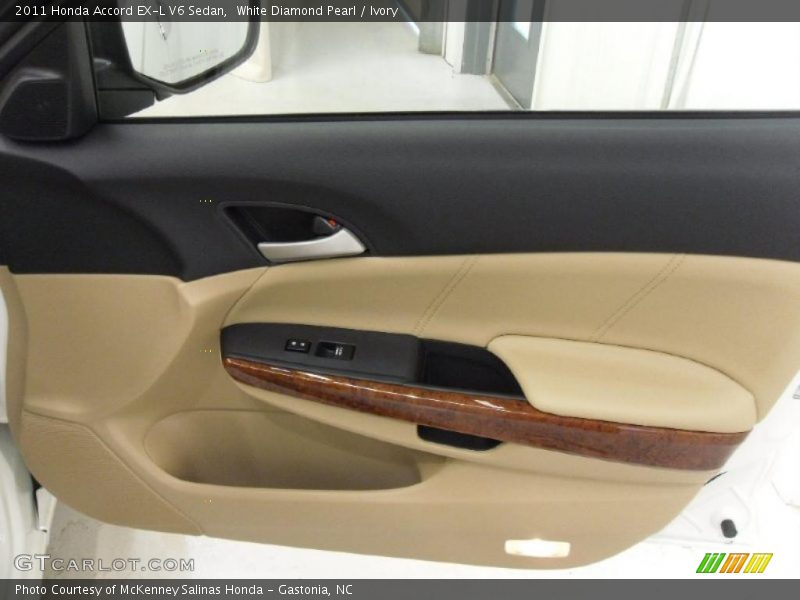 White Diamond Pearl / Ivory 2011 Honda Accord EX-L V6 Sedan