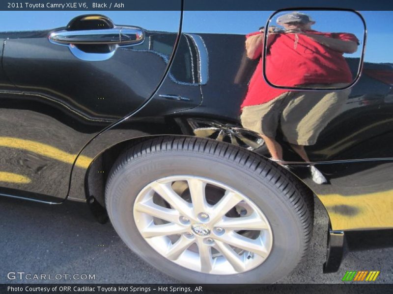 Black / Ash 2011 Toyota Camry XLE V6
