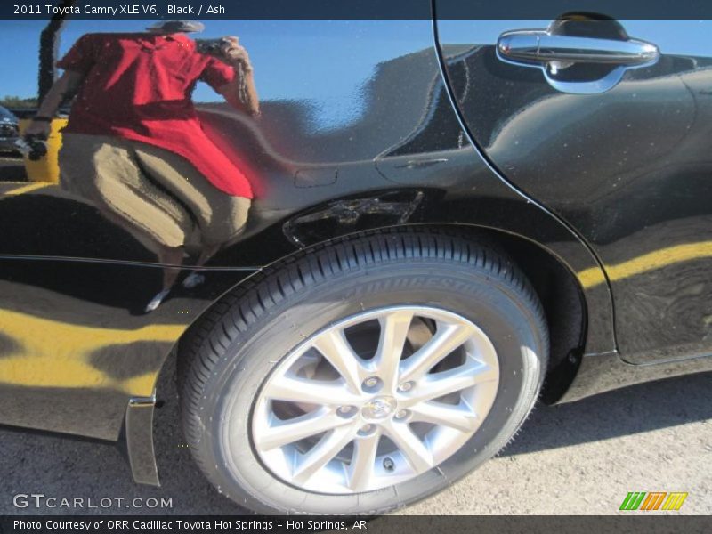Black / Ash 2011 Toyota Camry XLE V6