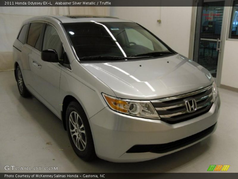 Alabaster Silver Metallic / Truffle 2011 Honda Odyssey EX-L