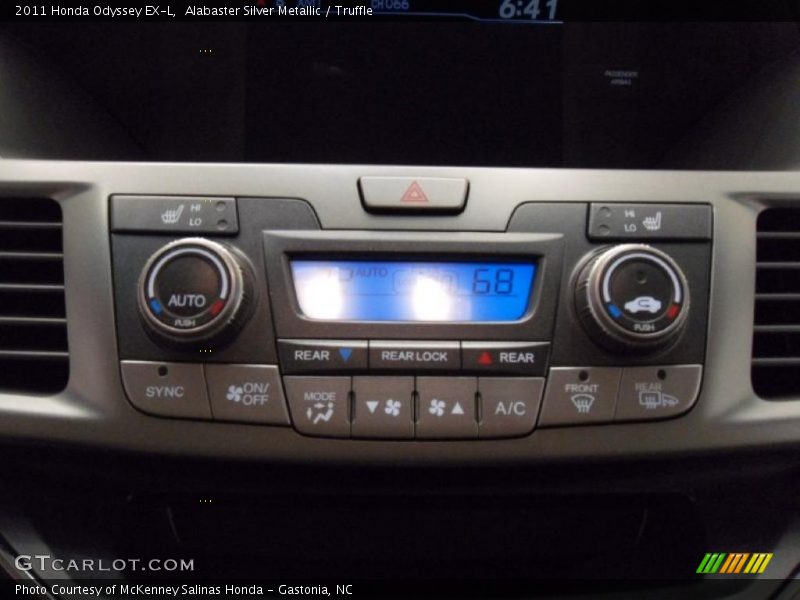 Alabaster Silver Metallic / Truffle 2011 Honda Odyssey EX-L