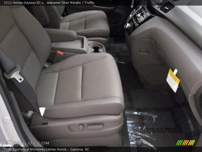 Alabaster Silver Metallic / Truffle 2011 Honda Odyssey EX-L