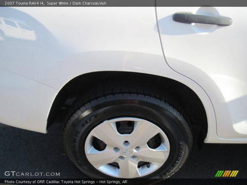 Super White / Dark Charcoal/Ash 2007 Toyota RAV4 I4