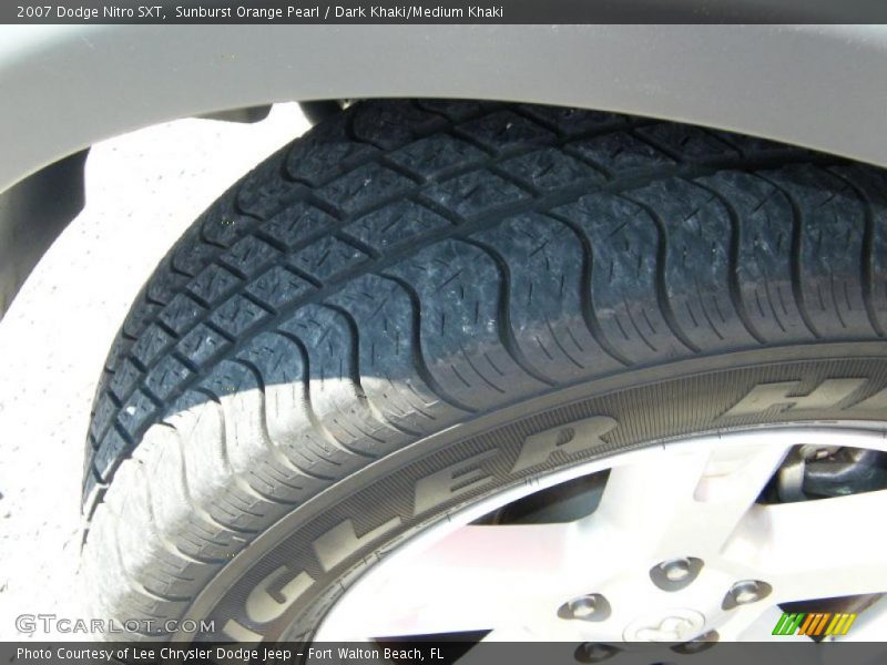 Sunburst Orange Pearl / Dark Khaki/Medium Khaki 2007 Dodge Nitro SXT