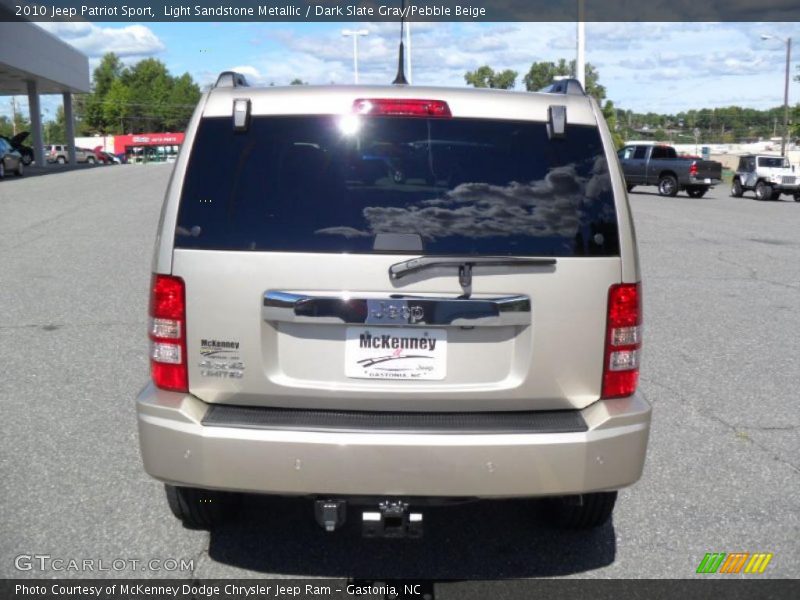 Light Sandstone Metallic / Dark Slate Gray/Pebble Beige 2010 Jeep Patriot Sport