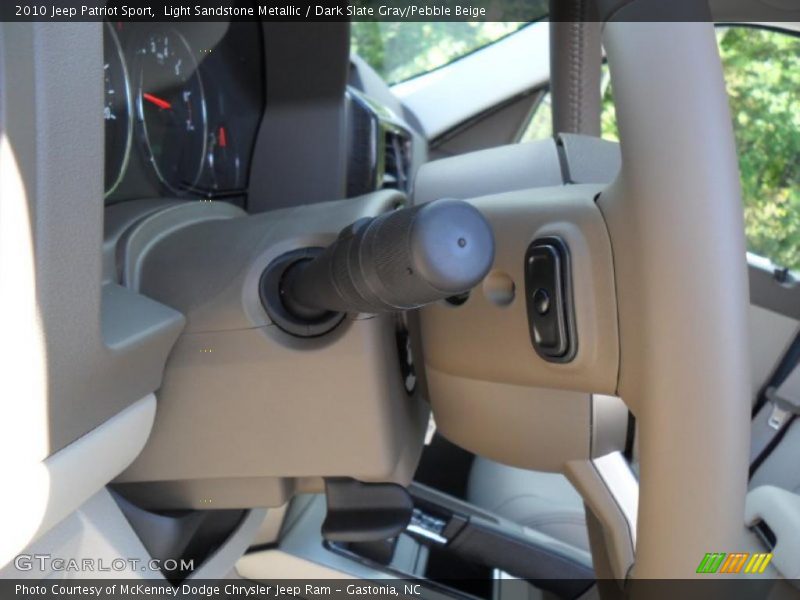 Light Sandstone Metallic / Dark Slate Gray/Pebble Beige 2010 Jeep Patriot Sport