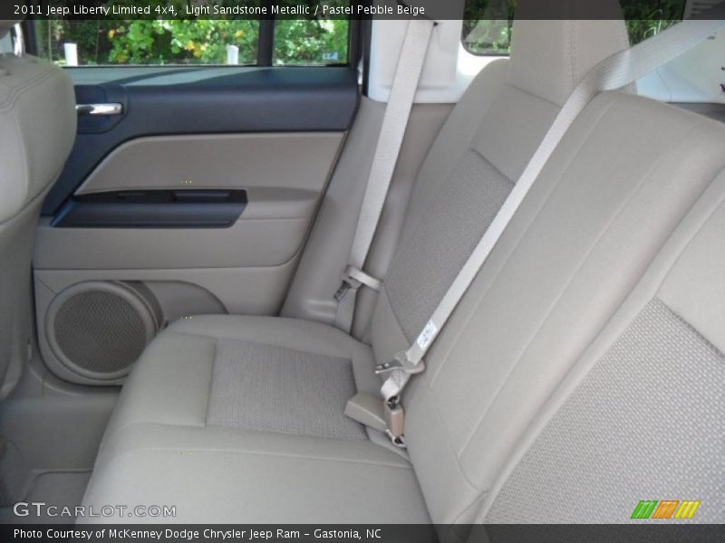 Light Sandstone Metallic / Pastel Pebble Beige 2011 Jeep Liberty Limited 4x4