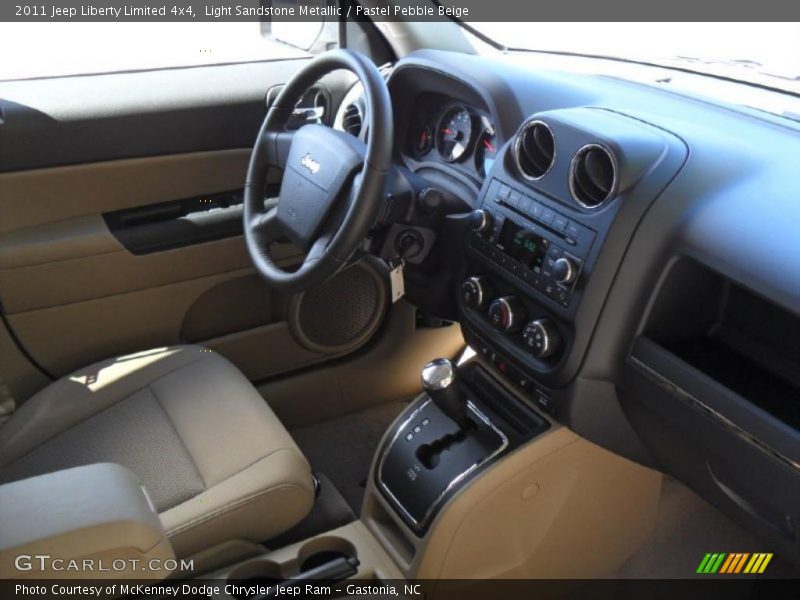 Light Sandstone Metallic / Pastel Pebble Beige 2011 Jeep Liberty Limited 4x4