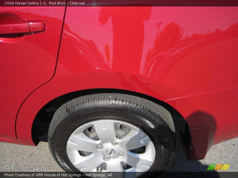 Red Brick / Charcoal 2009 Nissan Sentra 2.0