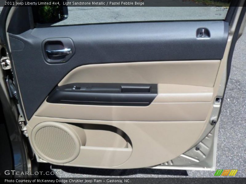 Light Sandstone Metallic / Pastel Pebble Beige 2011 Jeep Liberty Limited 4x4