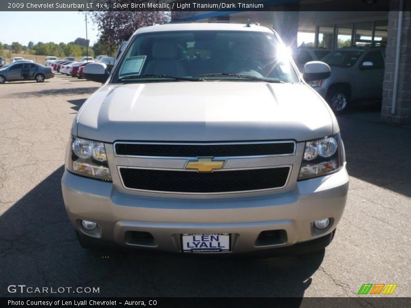 Silver Birch Metallic / Light Titanium/Dark Titanium 2009 Chevrolet Suburban LT 4x4