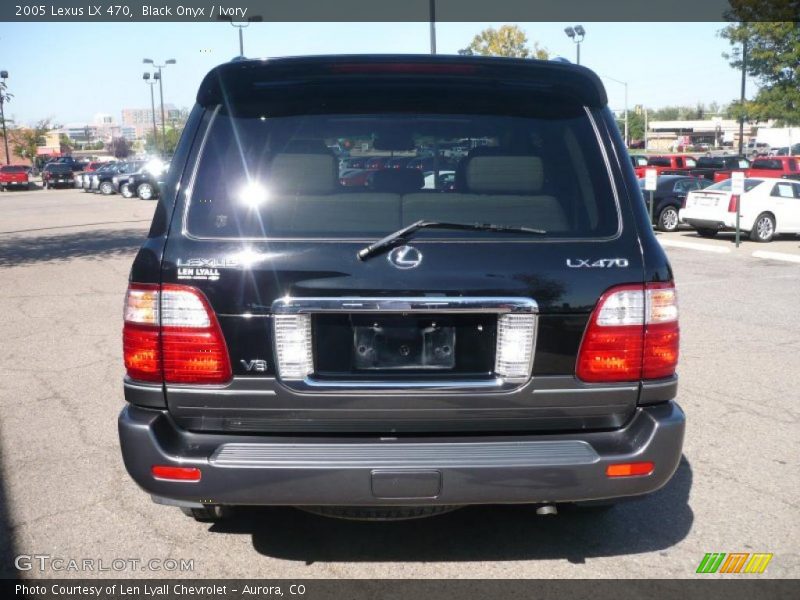 Black Onyx / Ivory 2005 Lexus LX 470