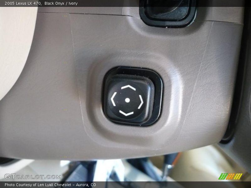 Black Onyx / Ivory 2005 Lexus LX 470