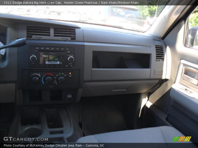 Hunter Green Pearlcoat / Dark Khaki/Medium Khaki 2011 Dodge Dakota Big Horn Crew Cab