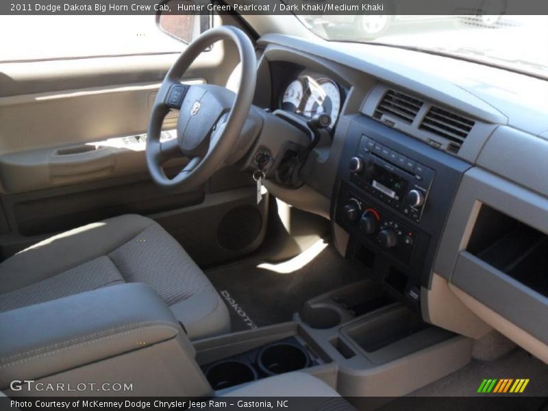 Hunter Green Pearlcoat / Dark Khaki/Medium Khaki 2011 Dodge Dakota Big Horn Crew Cab