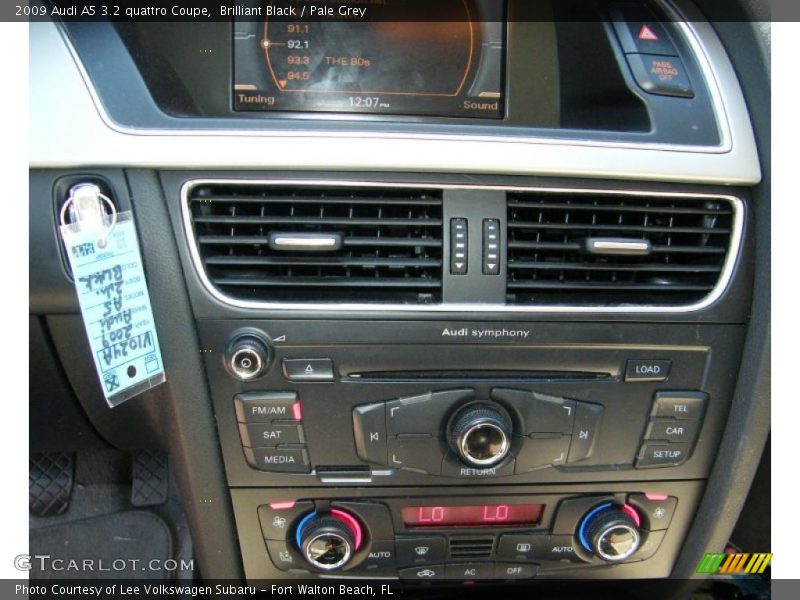 Brilliant Black / Pale Grey 2009 Audi A5 3.2 quattro Coupe