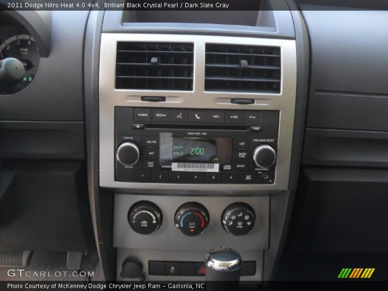 Brilliant Black Crystal Pearl / Dark Slate Gray 2011 Dodge Nitro Heat 4.0 4x4