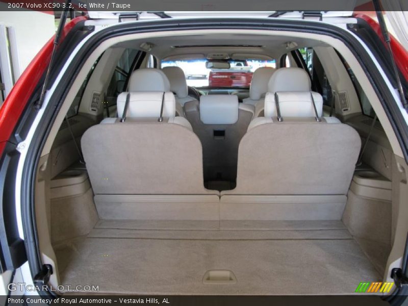 Ice White / Taupe 2007 Volvo XC90 3.2