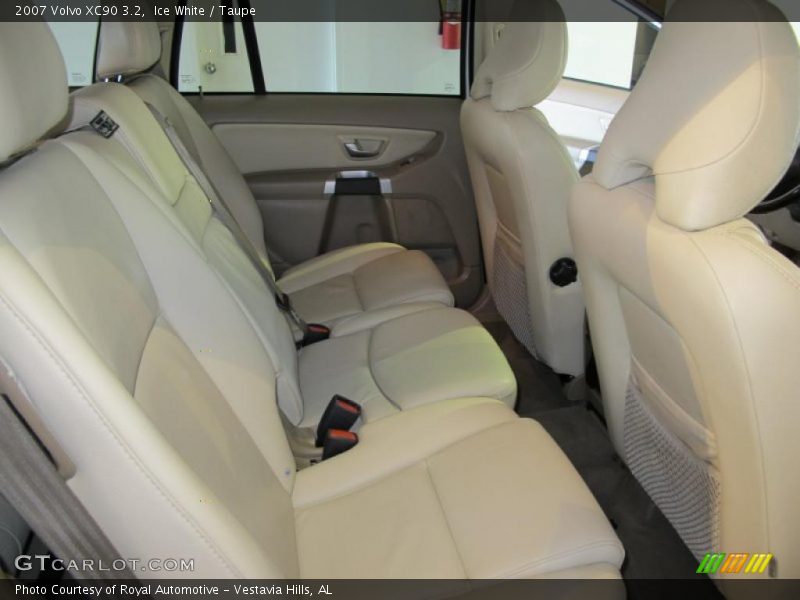 Ice White / Taupe 2007 Volvo XC90 3.2
