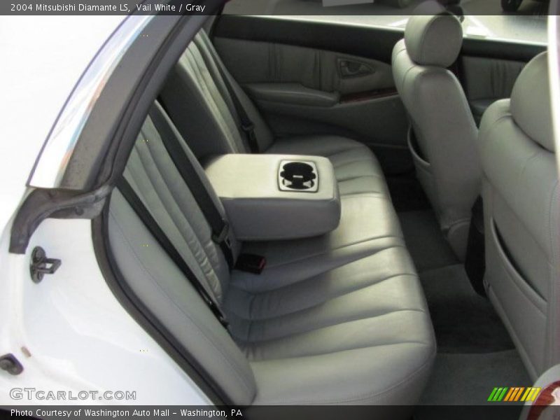 Vail White / Gray 2004 Mitsubishi Diamante LS