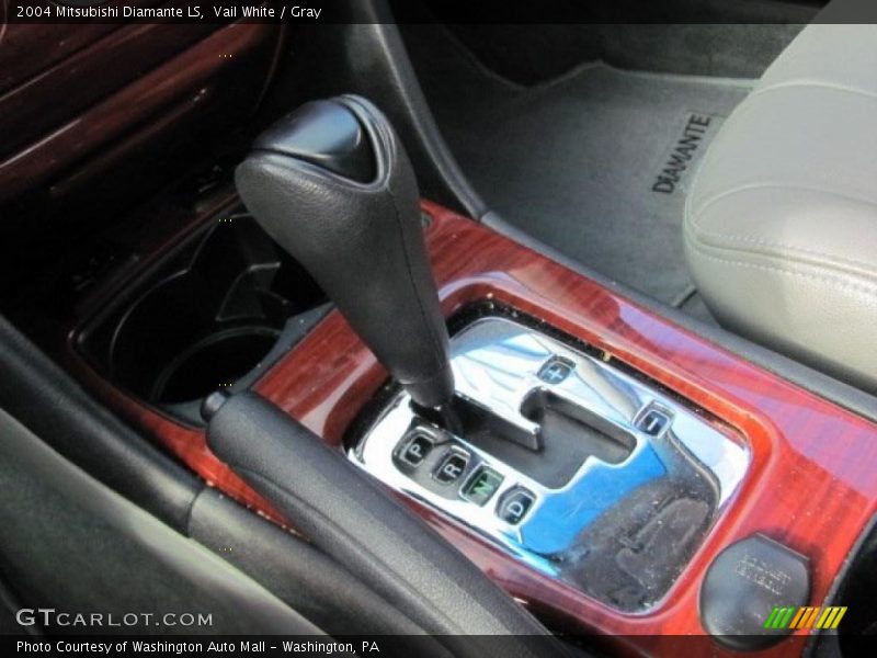 Vail White / Gray 2004 Mitsubishi Diamante LS