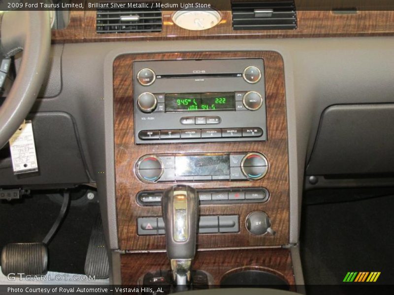 Brilliant Silver Metallic / Medium Light Stone 2009 Ford Taurus Limited