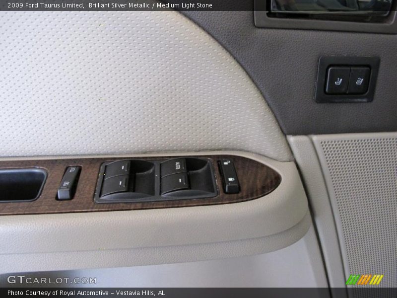 Brilliant Silver Metallic / Medium Light Stone 2009 Ford Taurus Limited