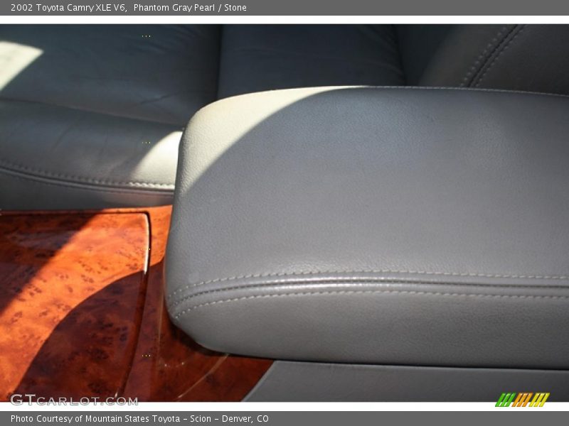 Phantom Gray Pearl / Stone 2002 Toyota Camry XLE V6