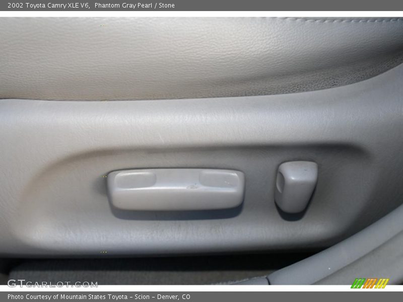 Phantom Gray Pearl / Stone 2002 Toyota Camry XLE V6