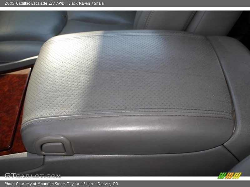 Black Raven / Shale 2005 Cadillac Escalade ESV AWD