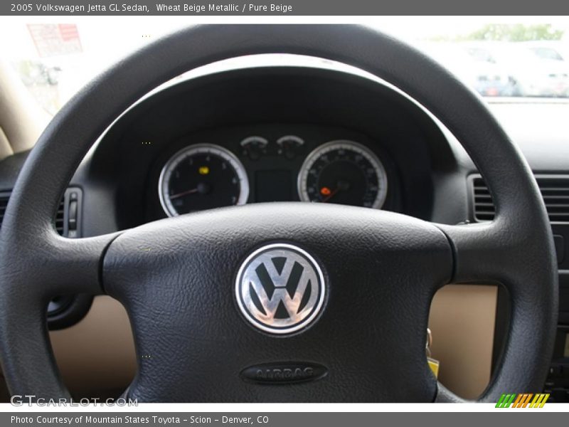 Wheat Beige Metallic / Pure Beige 2005 Volkswagen Jetta GL Sedan