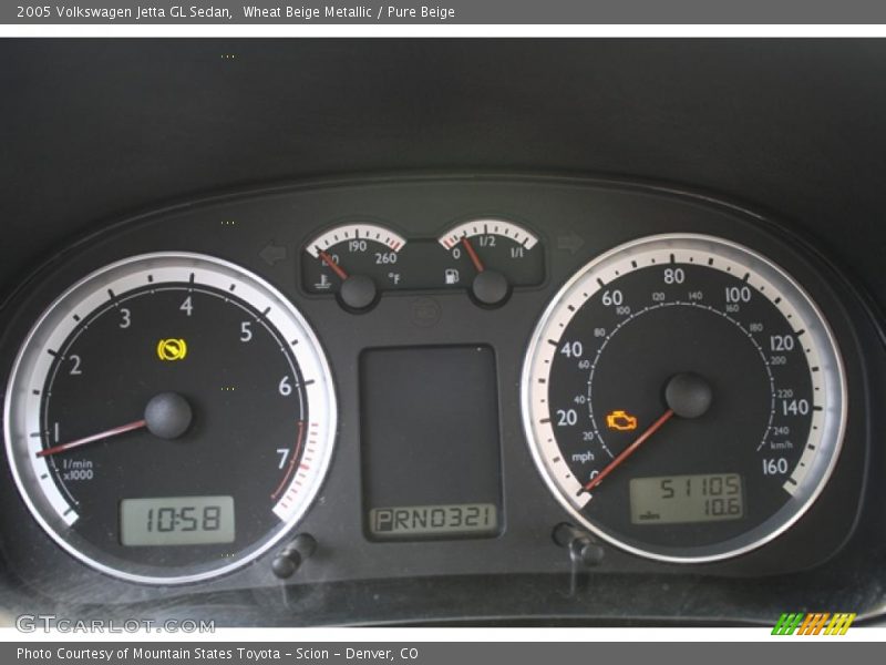 Wheat Beige Metallic / Pure Beige 2005 Volkswagen Jetta GL Sedan