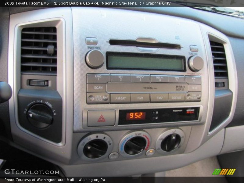 Magnetic Gray Metallic / Graphite Gray 2009 Toyota Tacoma V6 TRD Sport Double Cab 4x4