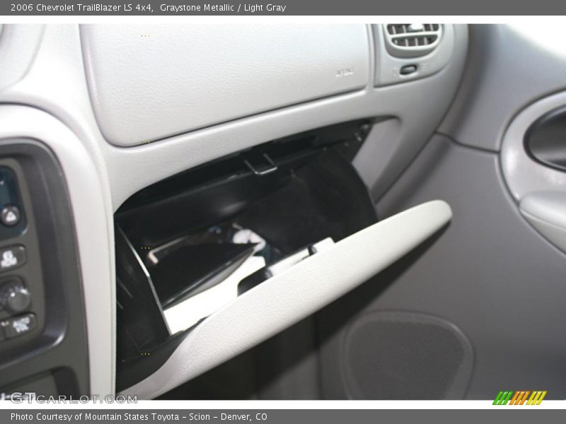 Graystone Metallic / Light Gray 2006 Chevrolet TrailBlazer LS 4x4