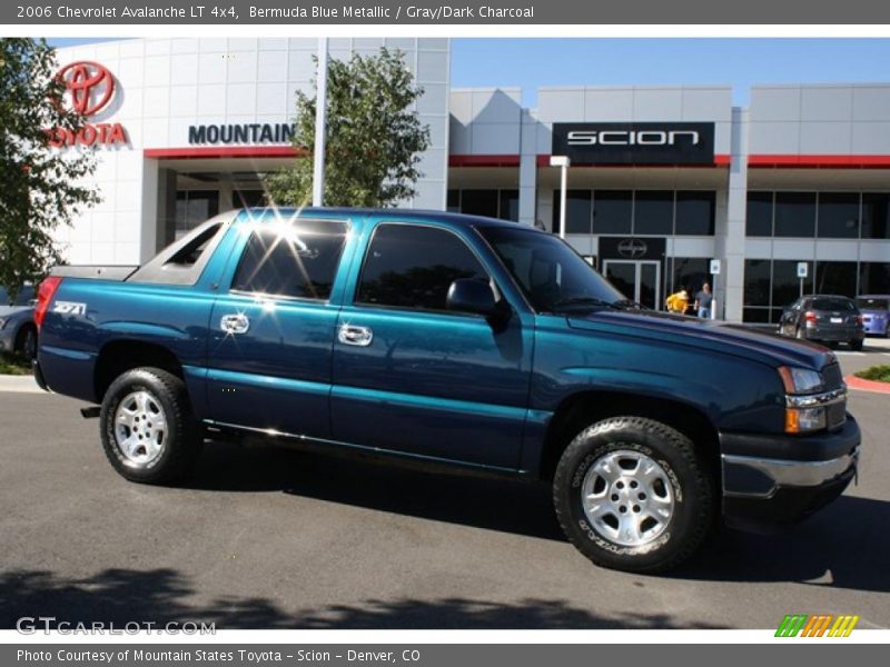 Bermuda Blue Metallic / Gray/Dark Charcoal 2006 Chevrolet Avalanche LT 4x4