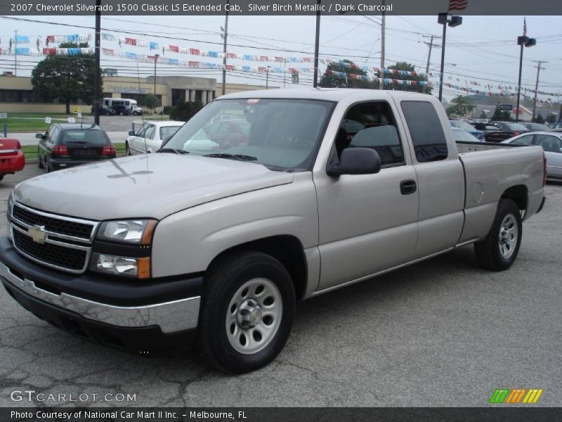 Silver Birch Metallic / Dark Charcoal 2007 Chevrolet Silverado 1500 Classic LS Extended Cab