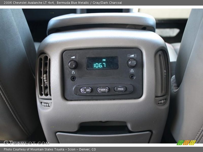 Bermuda Blue Metallic / Gray/Dark Charcoal 2006 Chevrolet Avalanche LT 4x4