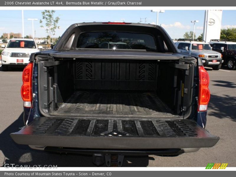 Bermuda Blue Metallic / Gray/Dark Charcoal 2006 Chevrolet Avalanche LT 4x4