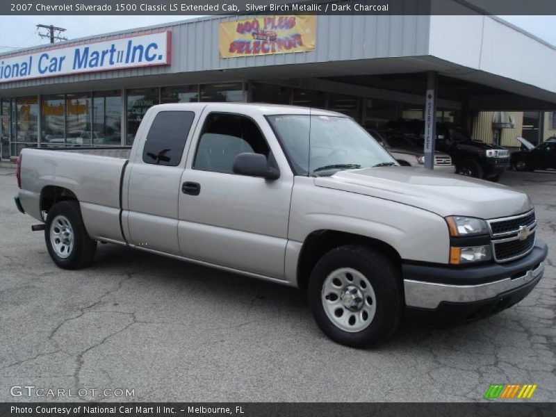 Silver Birch Metallic / Dark Charcoal 2007 Chevrolet Silverado 1500 Classic LS Extended Cab