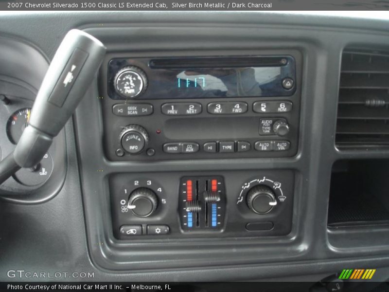 Silver Birch Metallic / Dark Charcoal 2007 Chevrolet Silverado 1500 Classic LS Extended Cab