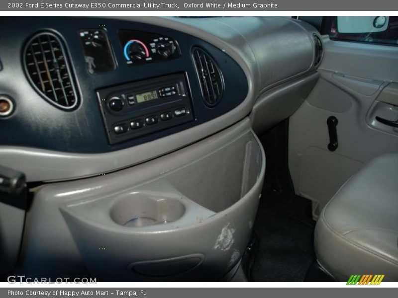 Oxford White / Medium Graphite 2002 Ford E Series Cutaway E350 Commercial Utility Truck