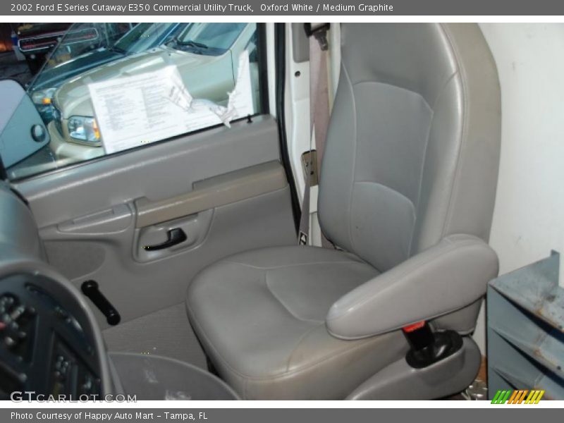Oxford White / Medium Graphite 2002 Ford E Series Cutaway E350 Commercial Utility Truck