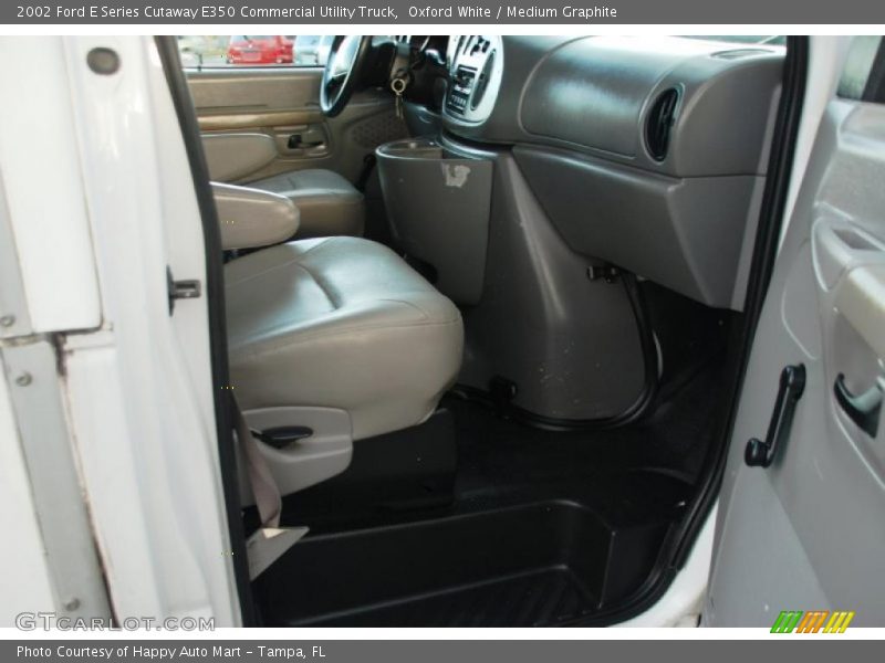 Oxford White / Medium Graphite 2002 Ford E Series Cutaway E350 Commercial Utility Truck