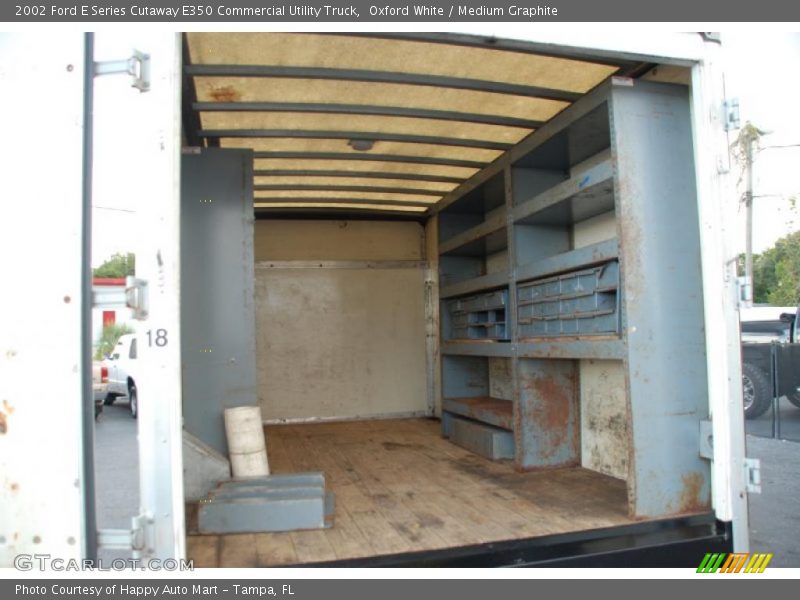 Oxford White / Medium Graphite 2002 Ford E Series Cutaway E350 Commercial Utility Truck