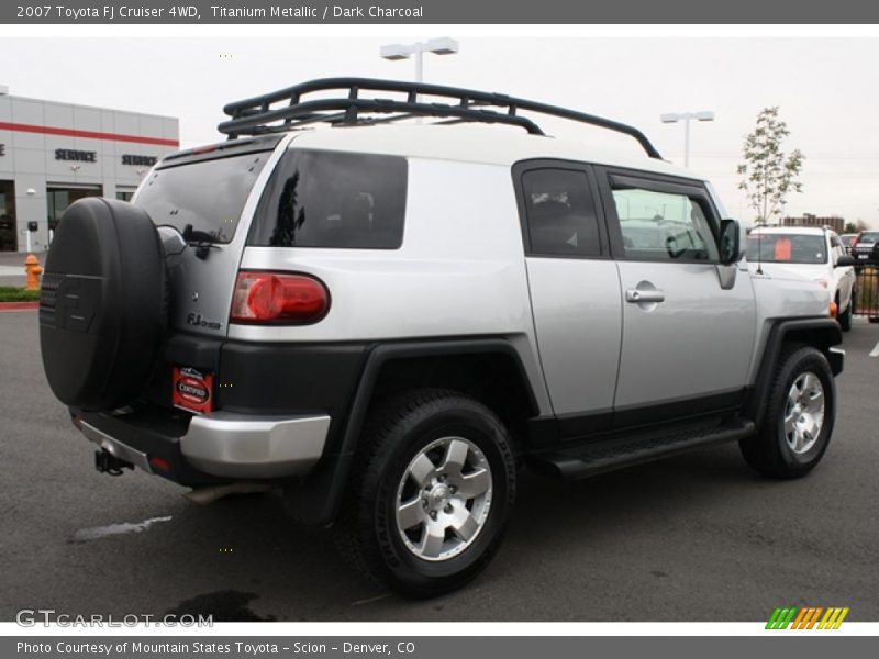 Titanium Metallic / Dark Charcoal 2007 Toyota FJ Cruiser 4WD